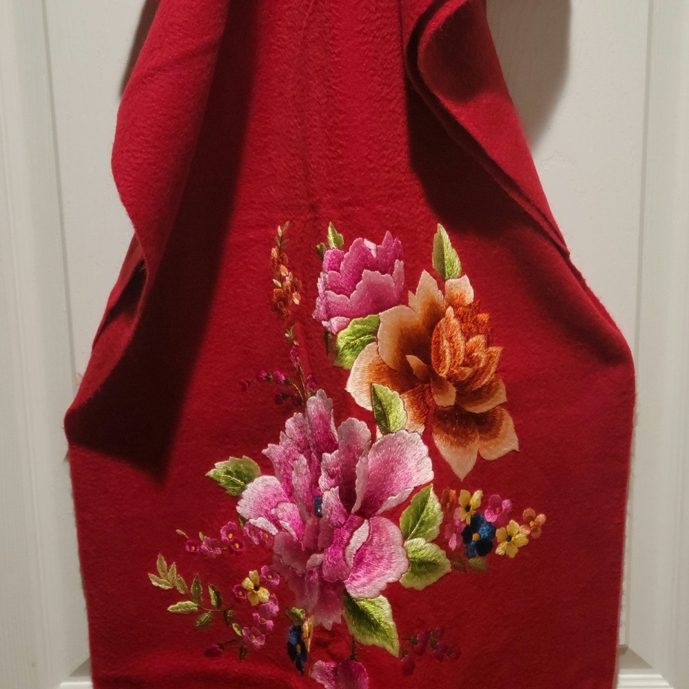 Embroidered Chinese Scarf